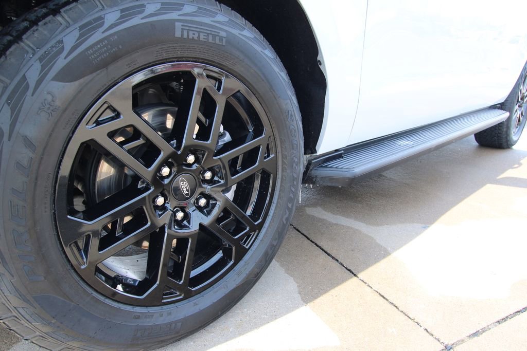 Used 2025 Ford Expedition Max Active image 11