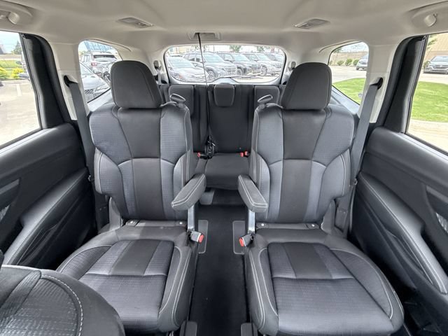 Used 2023 Subaru Ascent Premium w/ Convenience Package AWD/4WD image 21