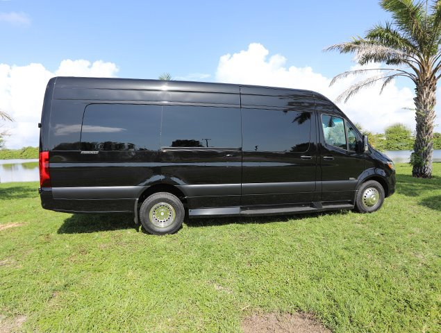 Used 2024 Mercedes-Benz Sprinter 3500 image 5