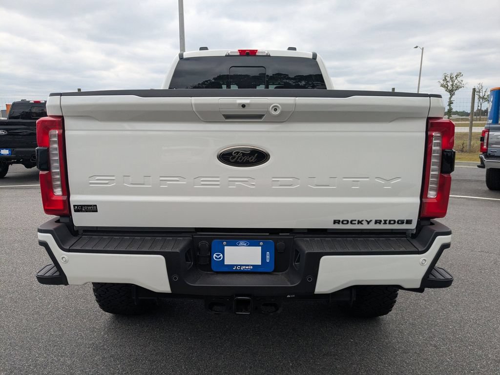 New 2026 Ford F250 Lariat w/ Black Appearance Package AWD/4WD image 5