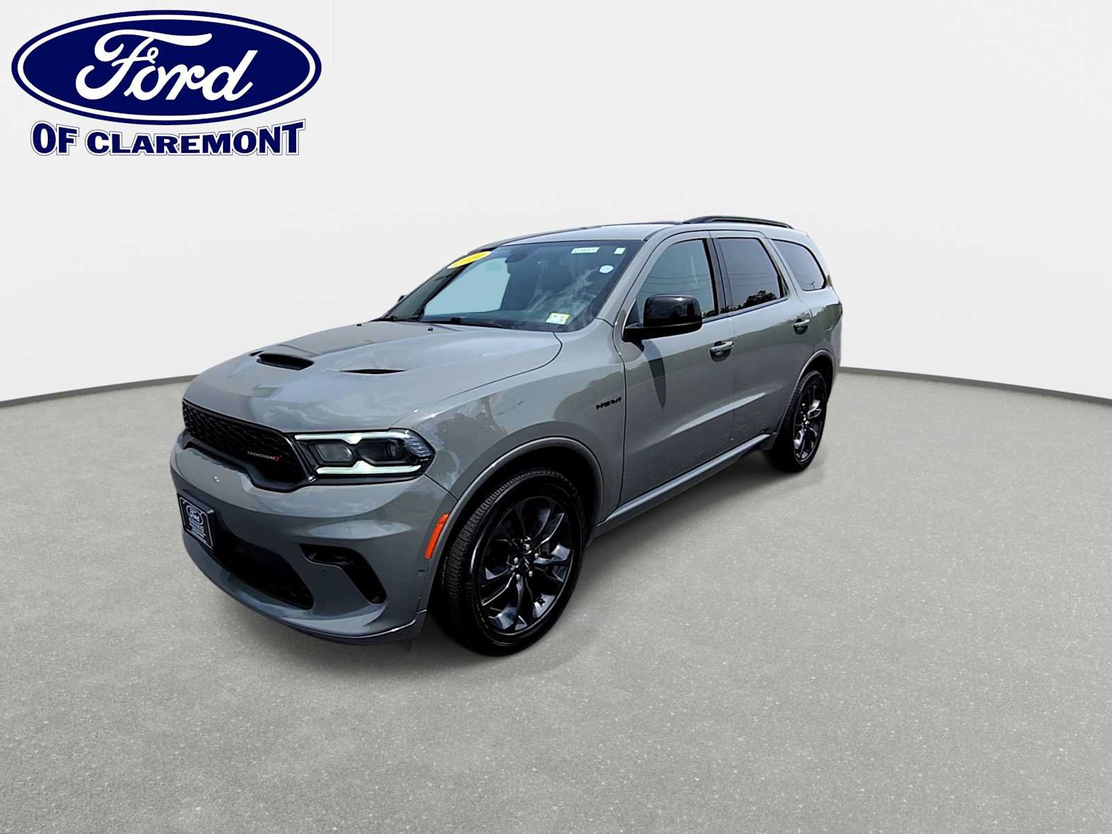 Used 2024 Dodge Durango R/T w/ Blacktop Package AWD/4WD image 4