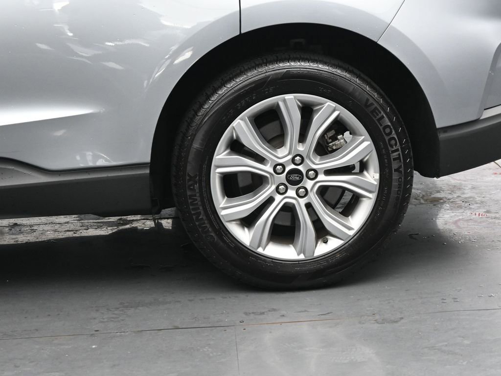 Used 2024 Ford Edge Titanium image 13