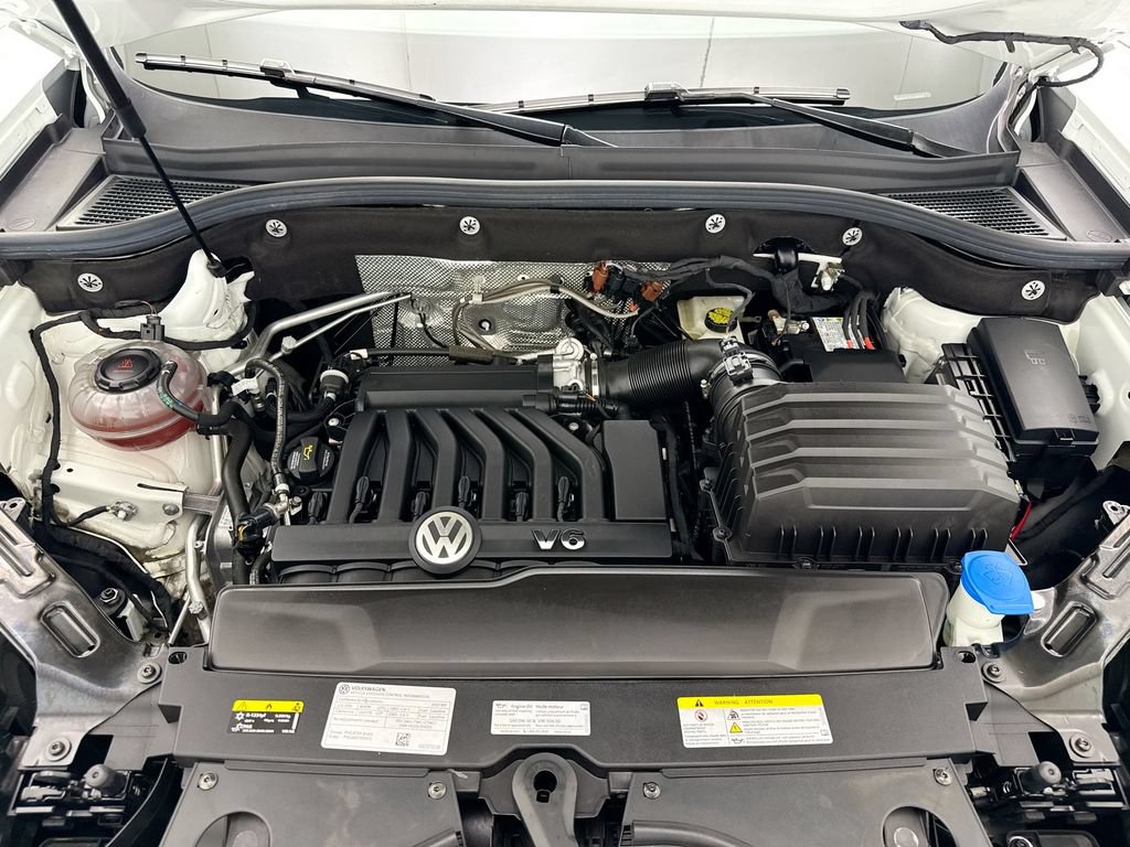 Certified 2023 Volkswagen Atlas Cross Sport SE w/ Panoramic Sunroof Package FWD image 27