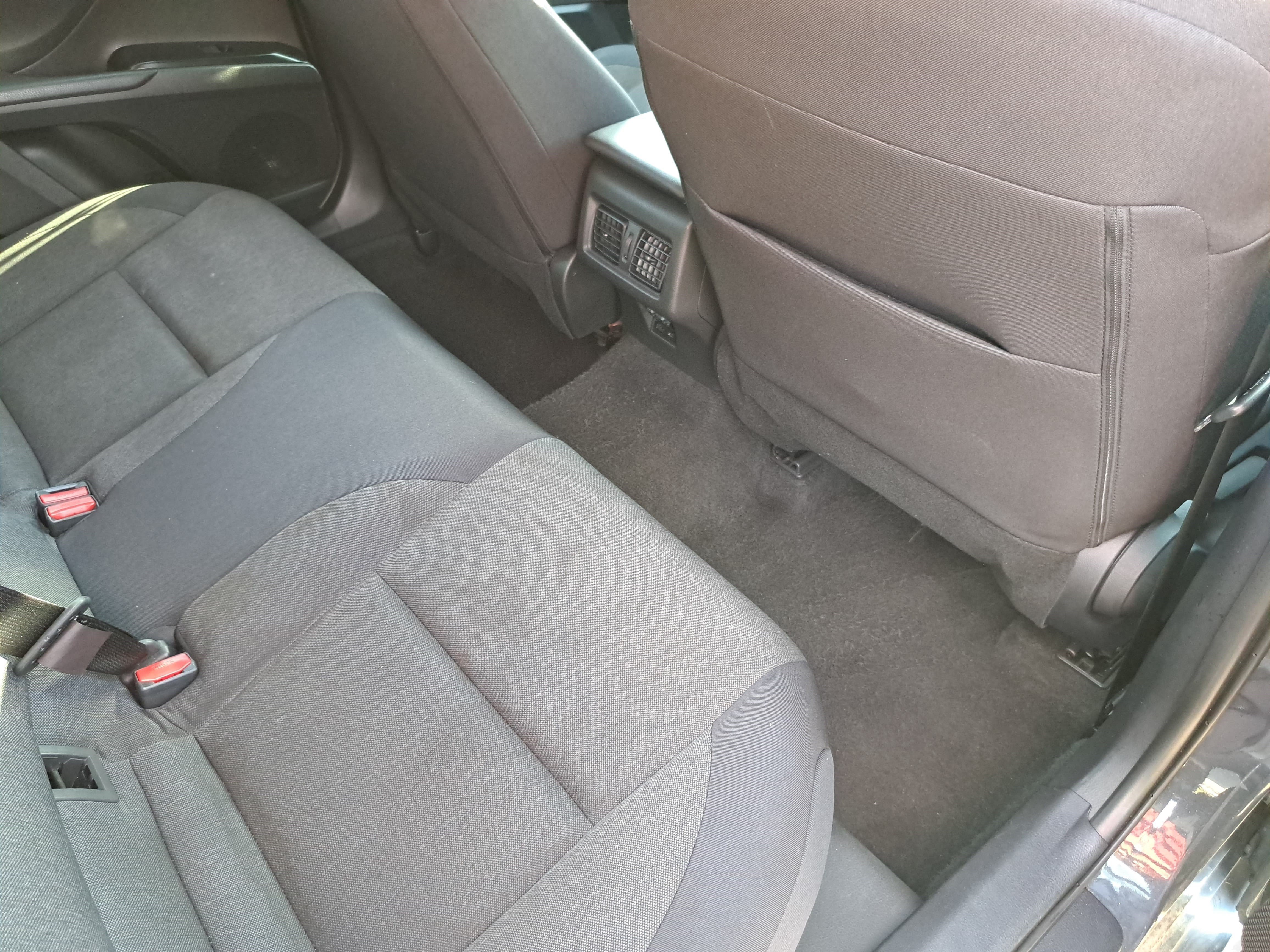 Used 2025 Toyota Camry LE FWD image 11