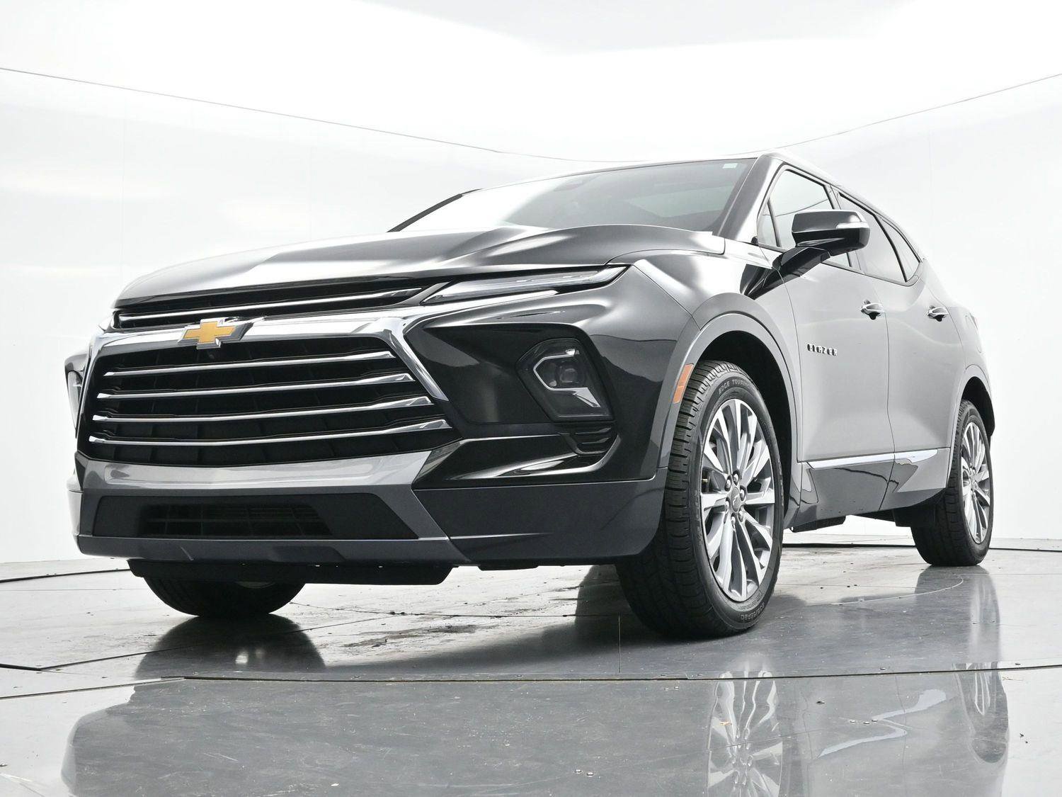 Used 2024 Chevrolet Blazer Premier w/ Driver Confidence II Package AWD/4WD image 44