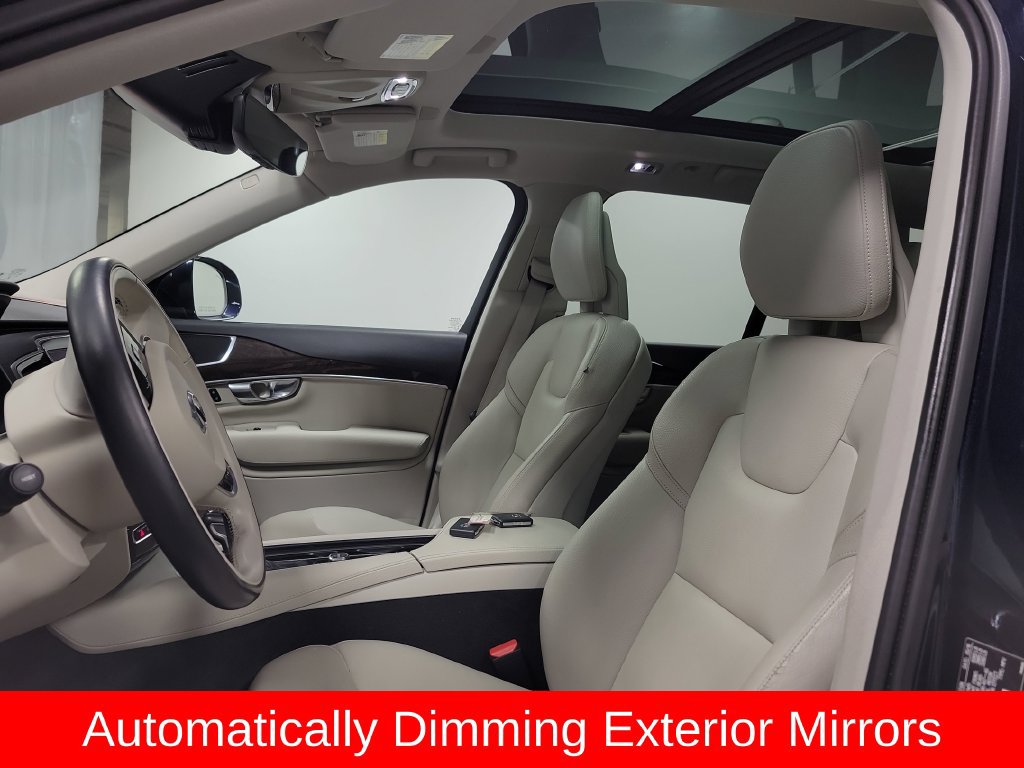 Used 2017 Volvo XC90 T6 Momentum w/ Vision Package AWD/4WD image 16