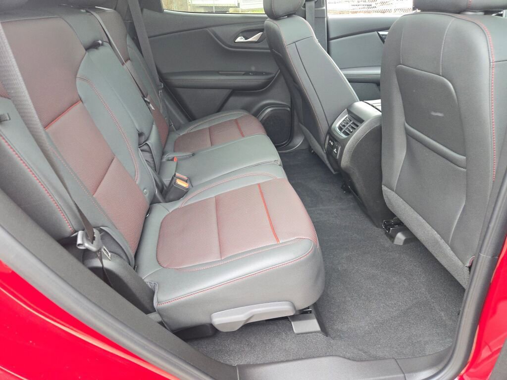 Used 2025 Chevrolet Blazer RS w/ Driver Confidence II Package AWD/4WD image 9