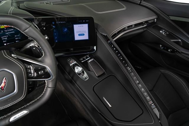 Used 2025 Chevrolet Corvette Z06 w/ Z07 Performance Package RWD image 19