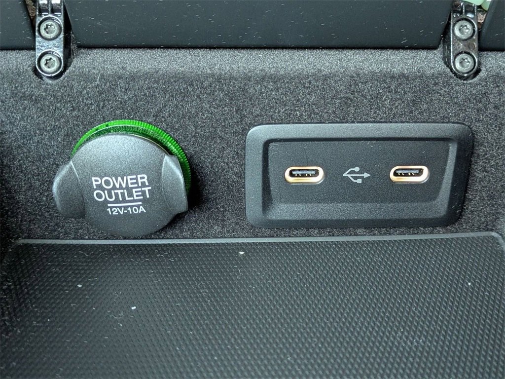 New 2026 Aston Martin V8 Vantage Coupe image 26