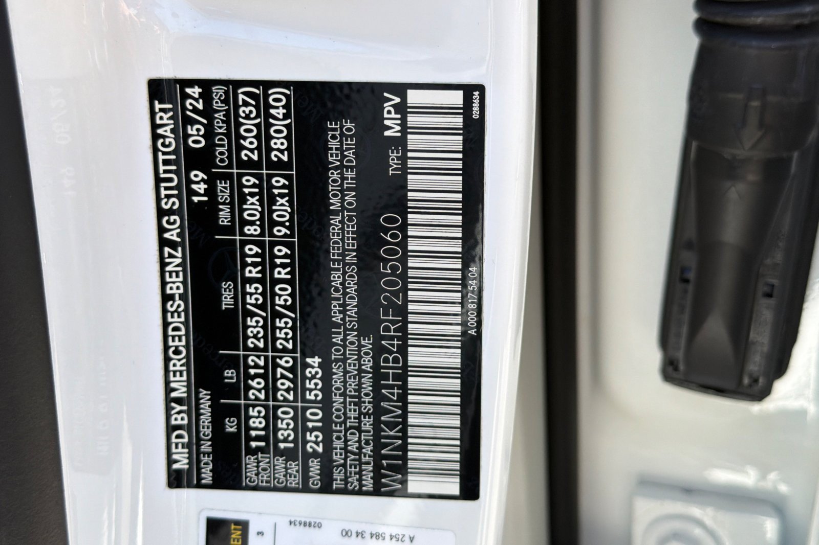 Used 2024 Mercedes-Benz GLC 300 4MATIC image 29