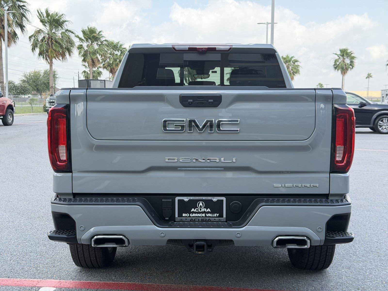 Used 2025 GMC Sierra 1500 Denali Ultimate AWD/4WD image 18