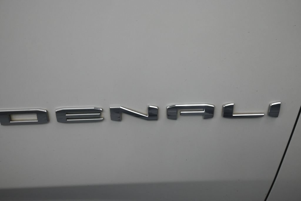 Used 2024 GMC Yukon Denali w/ Denali Reserve Package AWD/4WD image 48