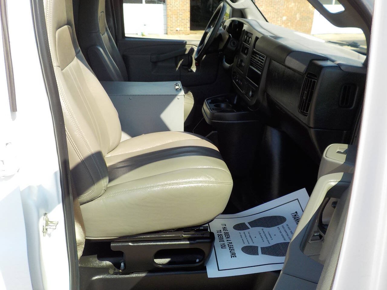 Used 2021 Chevrolet Express 2500 w/ Driver Convenience Package RWD image 24