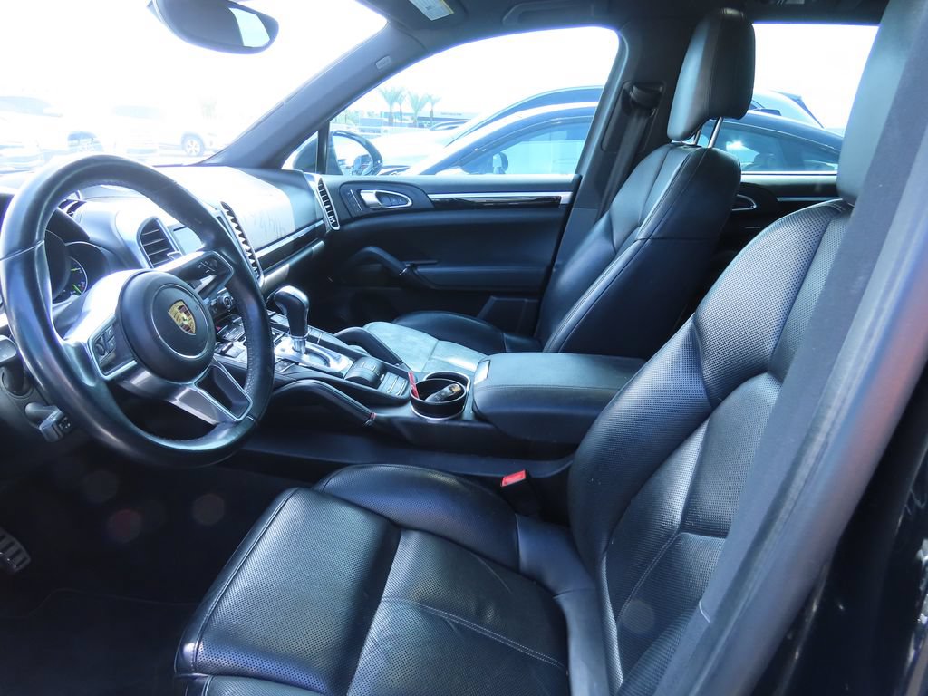 Used 2016 Porsche Cayenne S AWD/4WD image 10