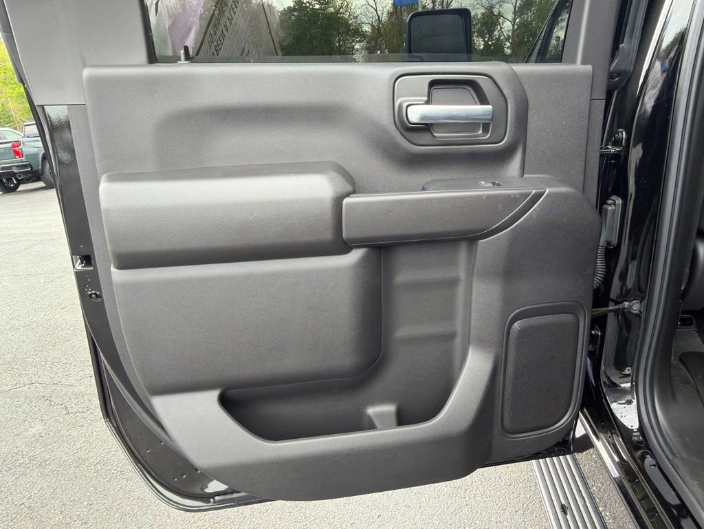 Used 2025 Chevrolet Silverado 2500 Custom w/ Custom Value Package AWD/4WD image 19