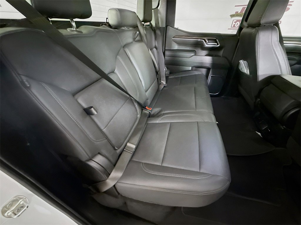 Used 2025 GMC Sierra 1500 SLT image 29