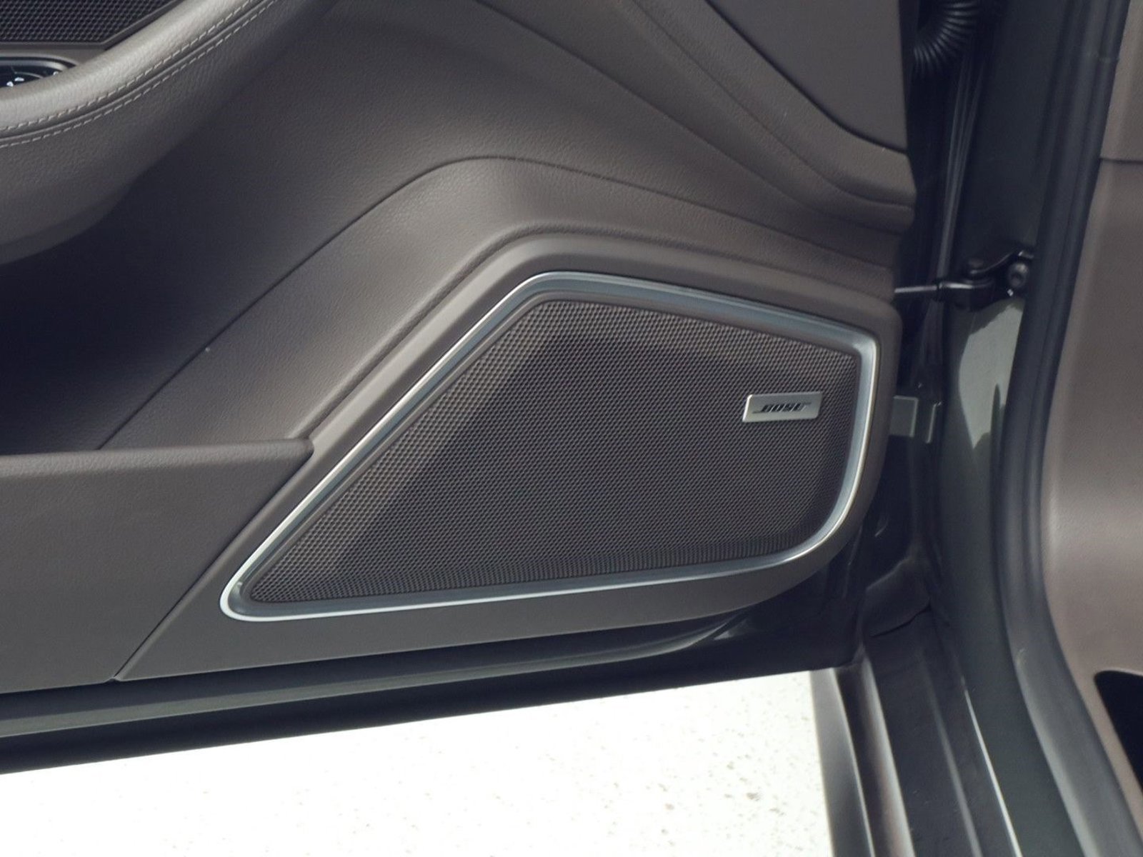 Certified 2023 Porsche Panamera Platinum Edition image 14