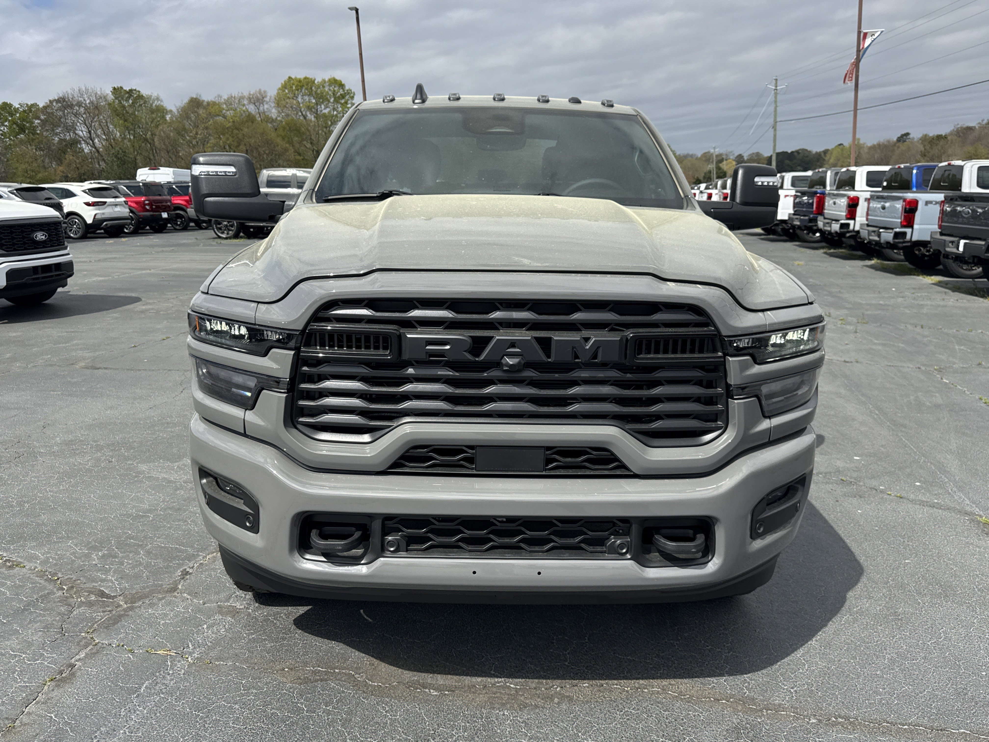 New 2026 RAM 2500 Big Horn AWD/4WD image 4