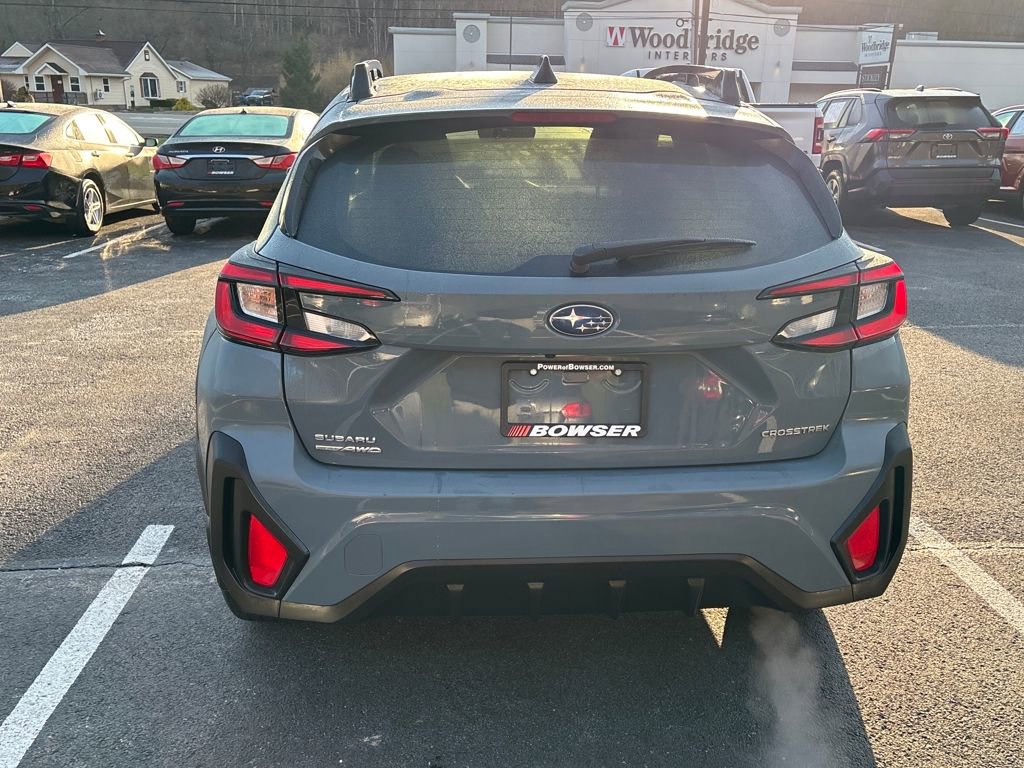 Used 2024 Subaru Crosstrek 2.0i Premium AWD/4WD image 4