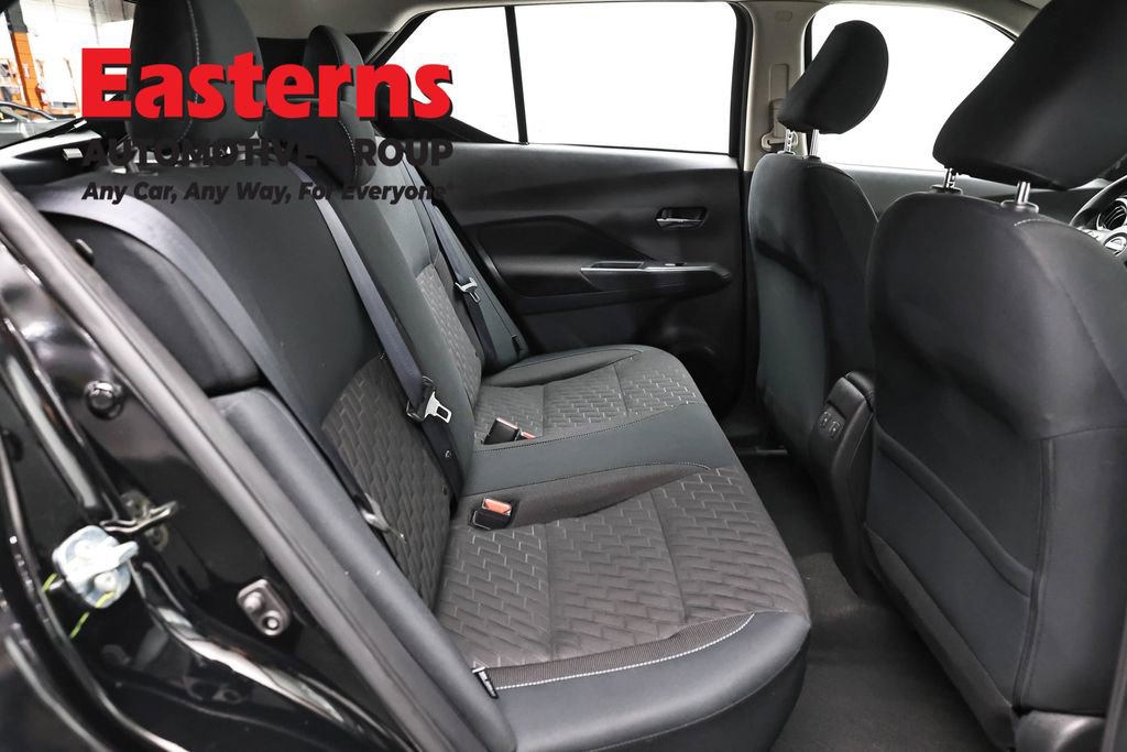 Used 2023 Nissan Kicks SV FWD image 23