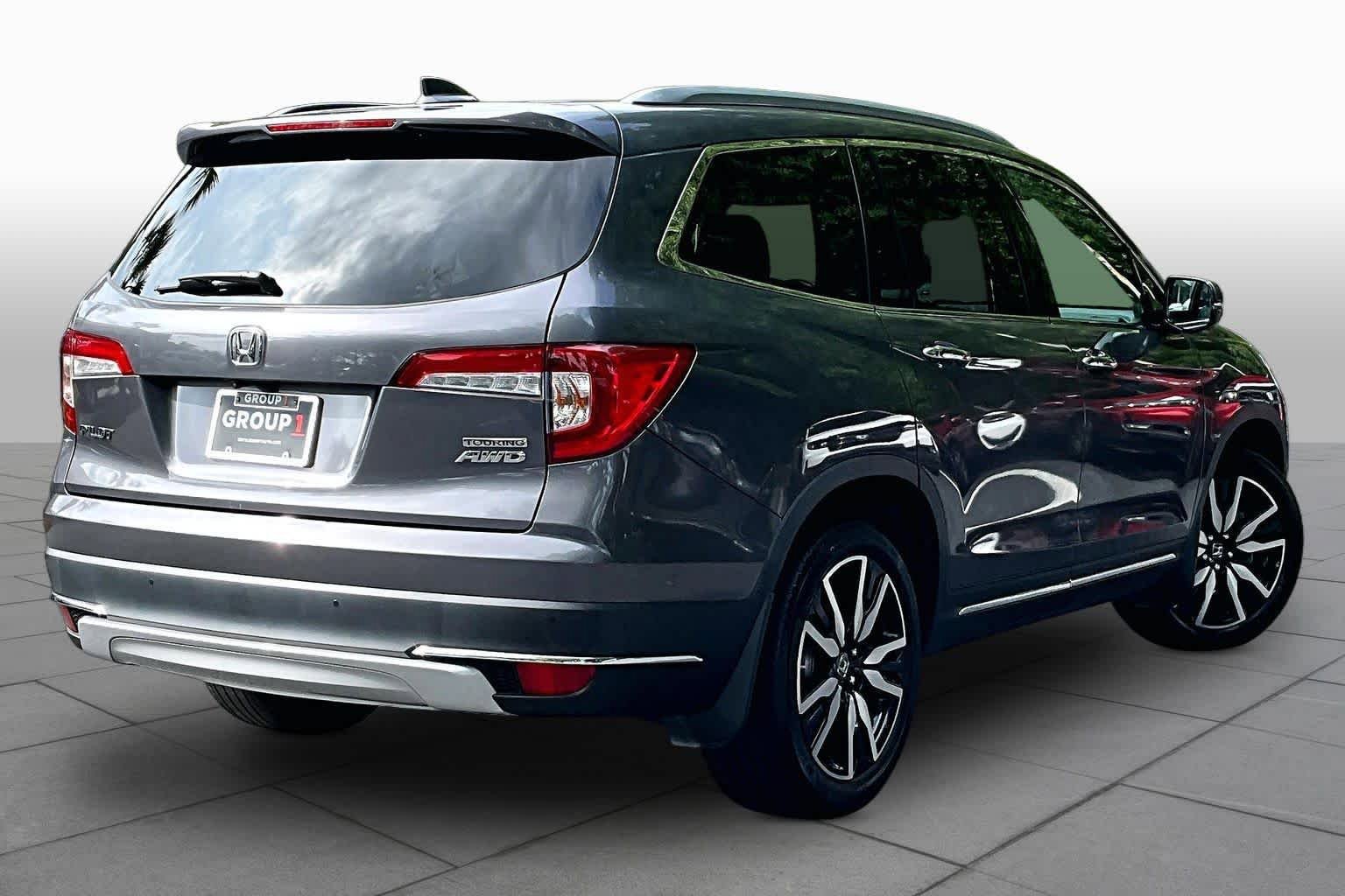 Used 2020 Honda Pilot Touring image 13