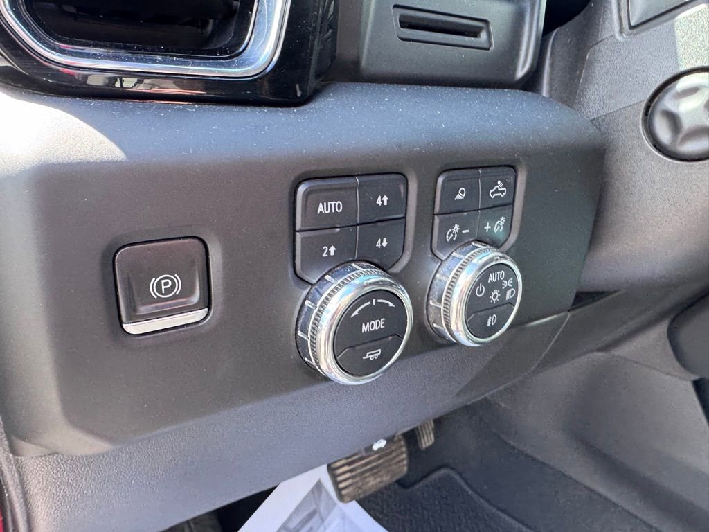 Used 2023 GMC Sierra 1500 Denali AWD/4WD image 16