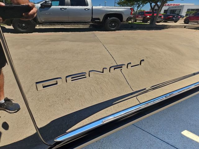Used 2023 GMC Yukon XL Denali Ultimate image 32