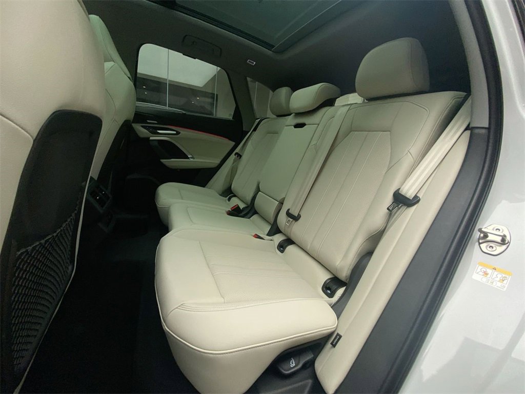 New 2025 Audi Q5 Premium Plus image 24