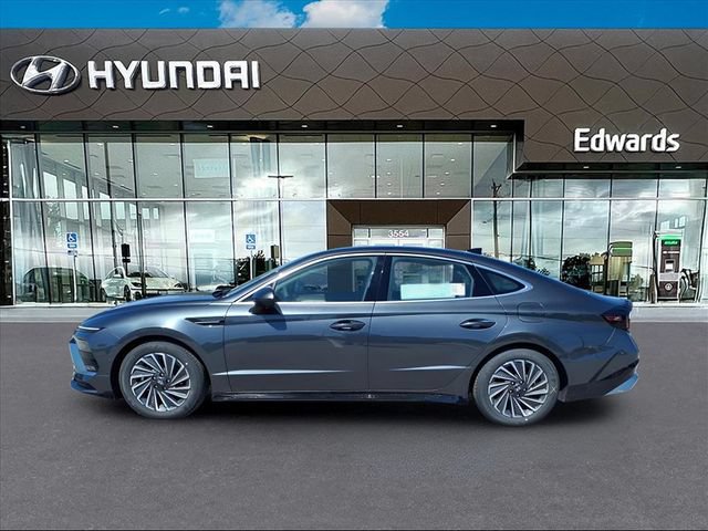 Used 2025 Hyundai Sonata Limited FWD image 3