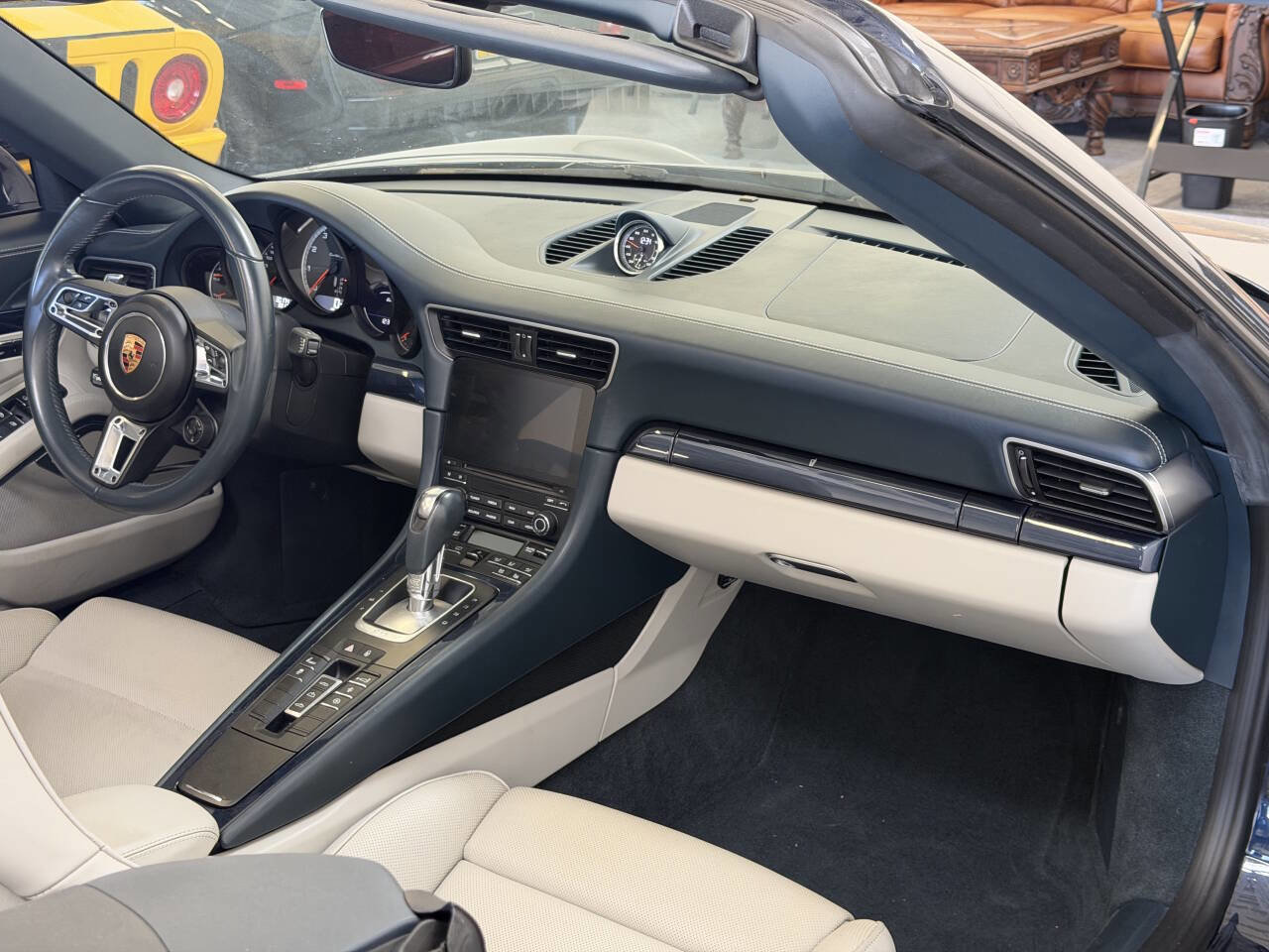 Used 2019 Porsche 911 Turbo S image 42