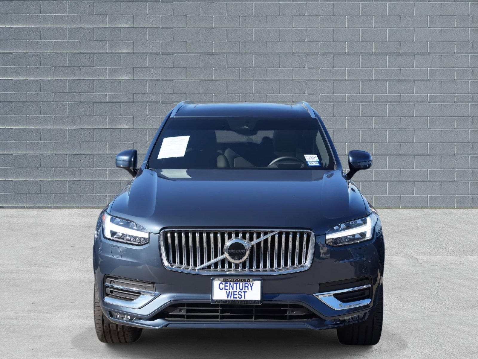 Used 2023 Volvo XC90 B6 Ultimate w/ Protection Package Premier AWD/4WD image 2