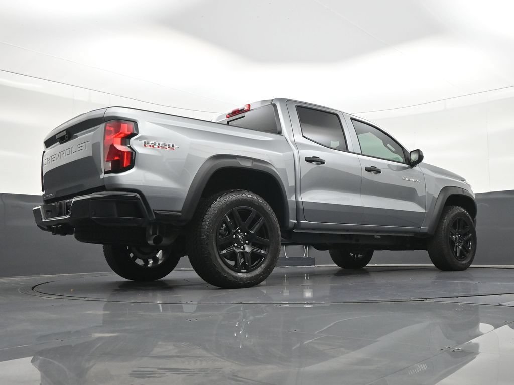 Used 2025 Chevrolet Colorado Trail Boss AWD/4WD image 28