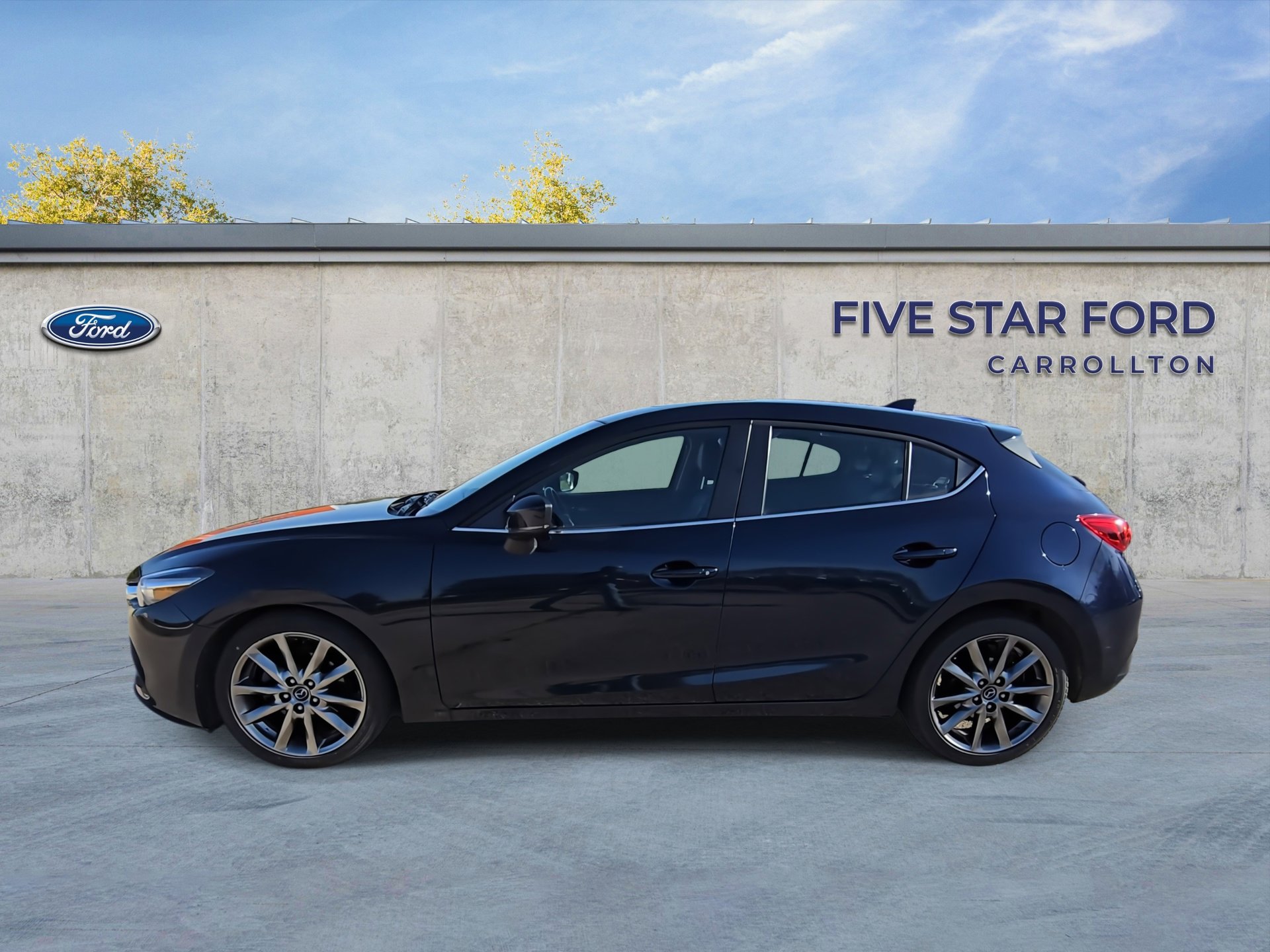 Used 2018 MAZDA MAZDA3 Grand Touring image 5