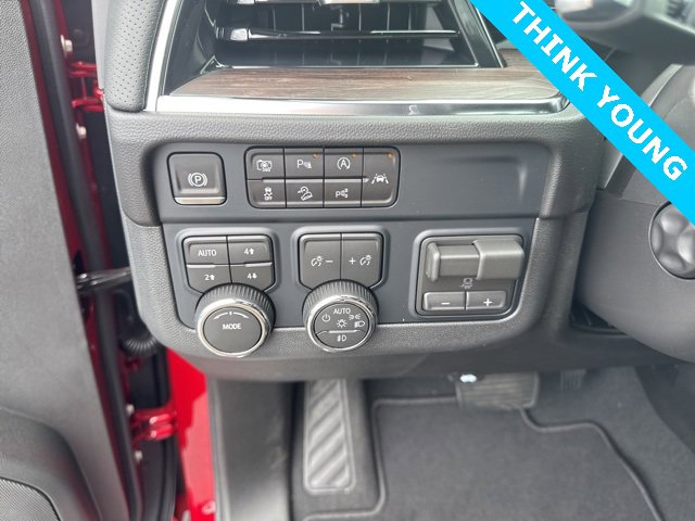 New 2026 Chevrolet Tahoe Premier w/ Sun And Tow Package image 27