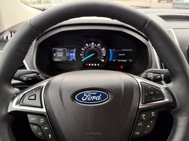 Certified 2024 Ford Edge SEL w/ Convenience Package AWD/4WD image 19