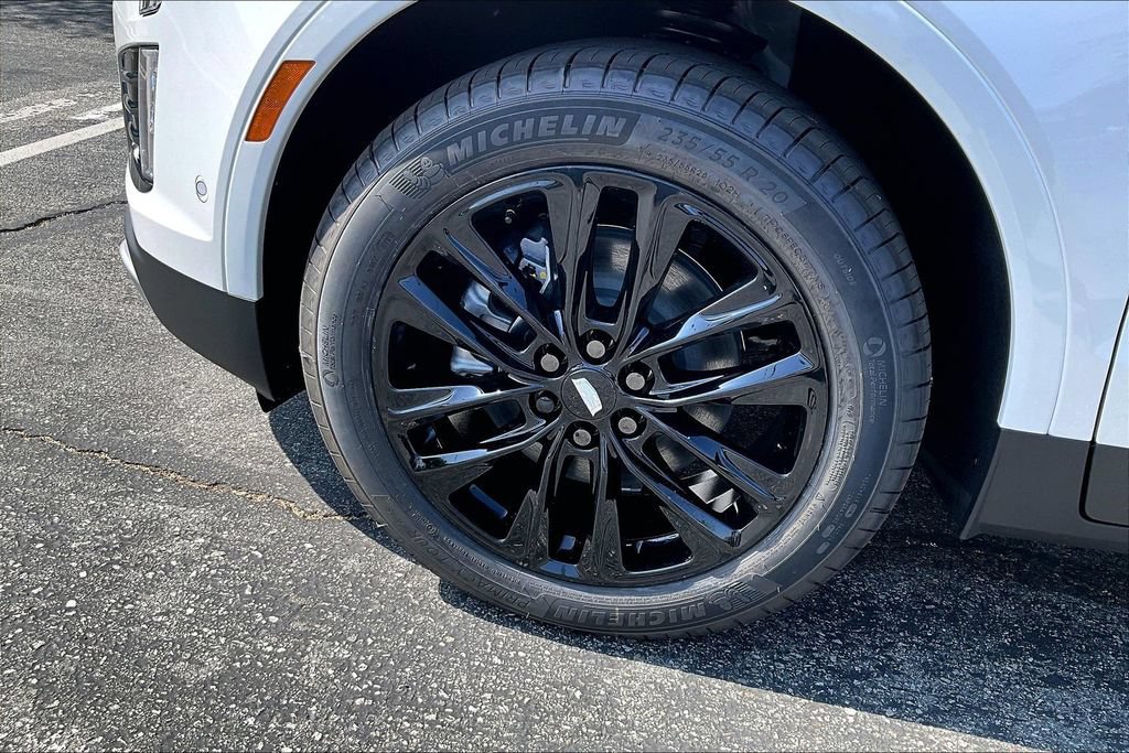 New 2026 Cadillac XT5 Premium Luxury w/ LPO, ONYX Package FWD image 13
