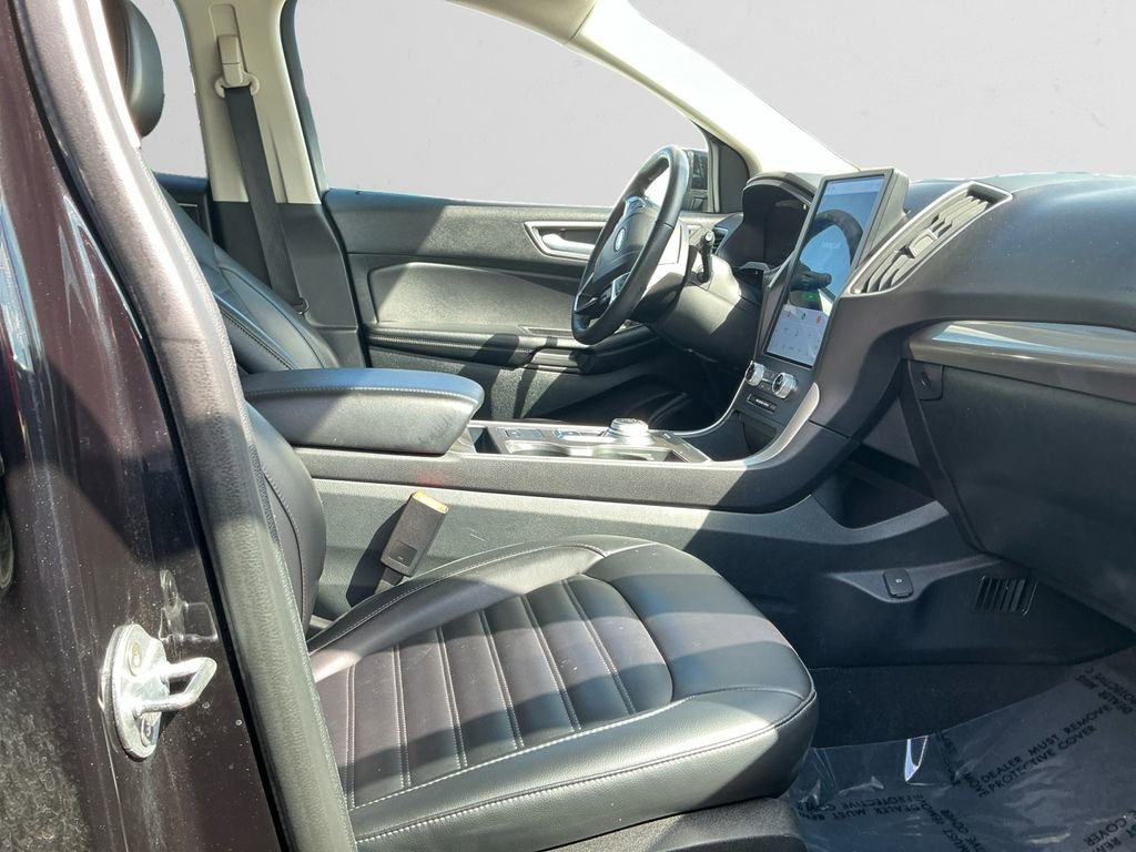 Used 2024 Ford Edge SEL image 15