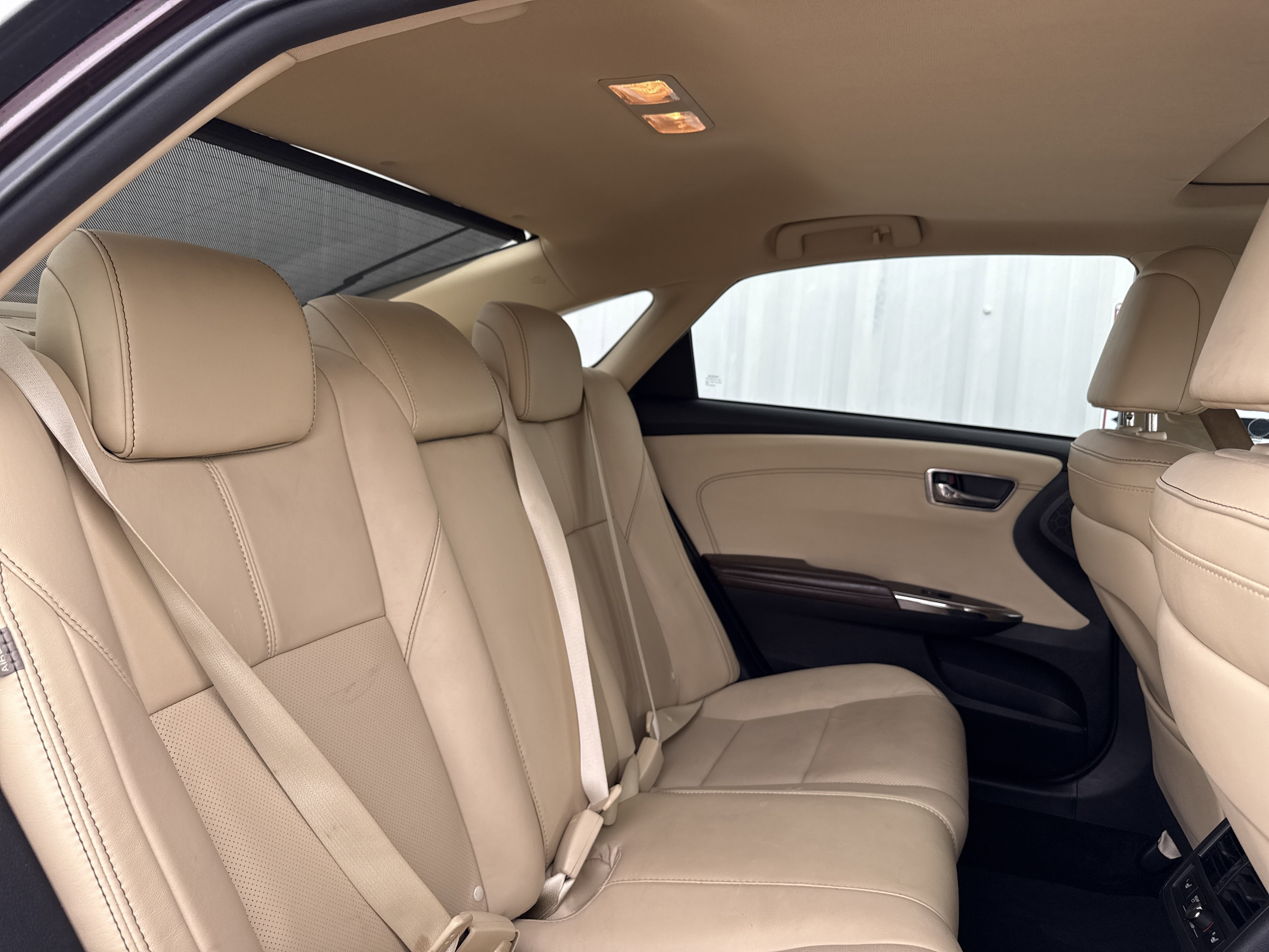 Used 2013 Toyota Avalon Limited image 37