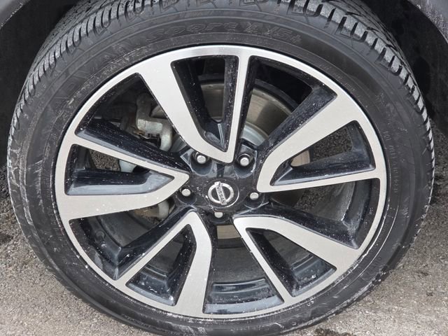 Used 2018 Nissan Rogue Sport SL w/ SL Premium Package image 12