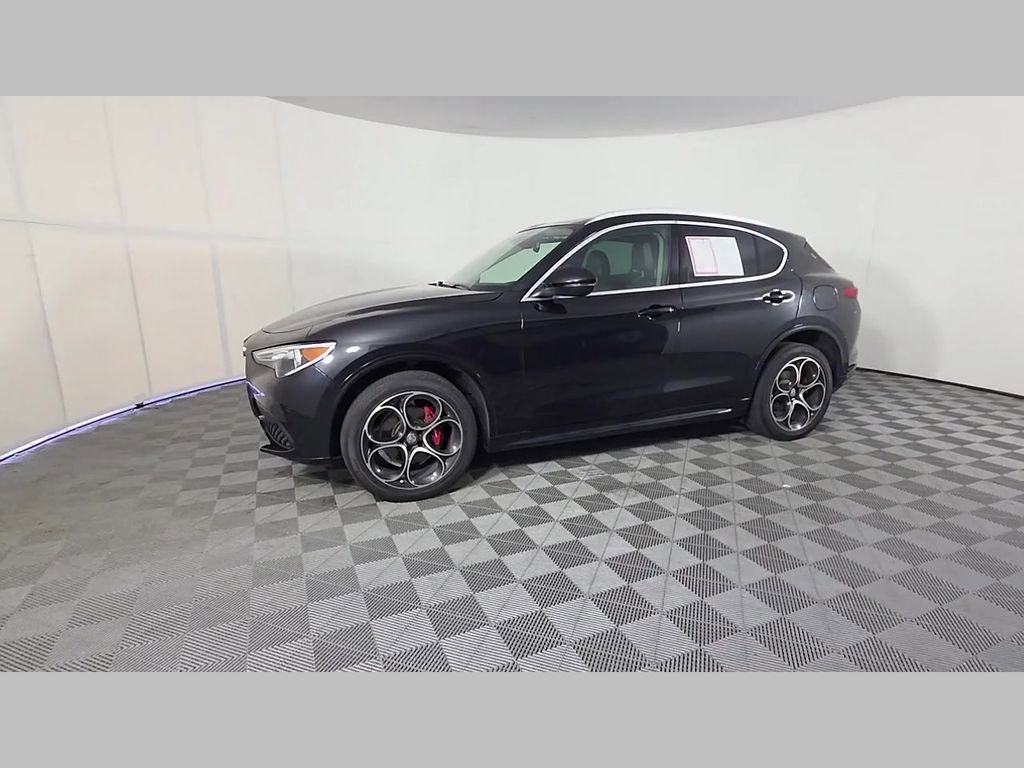 Used 2020 Alfa Romeo Stelvio Ti w/ Active Blind Spot Package AWD/4WD image 49