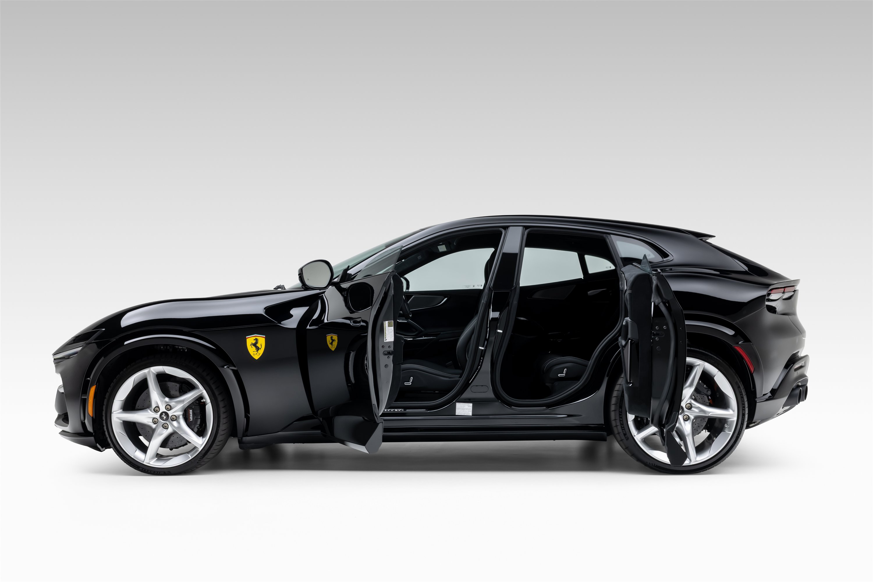 Used 2026 Ferrari Purosangue AWD/4WD image 8