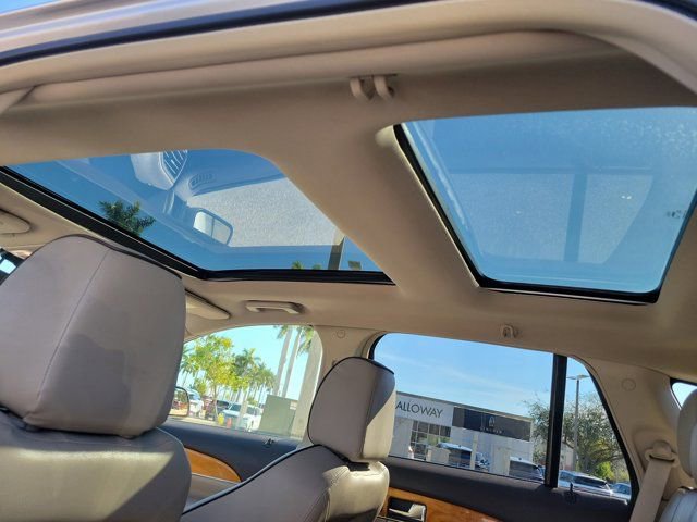 Used 2014 Lincoln MKX FWD w/ Equipment Group 102A image 18