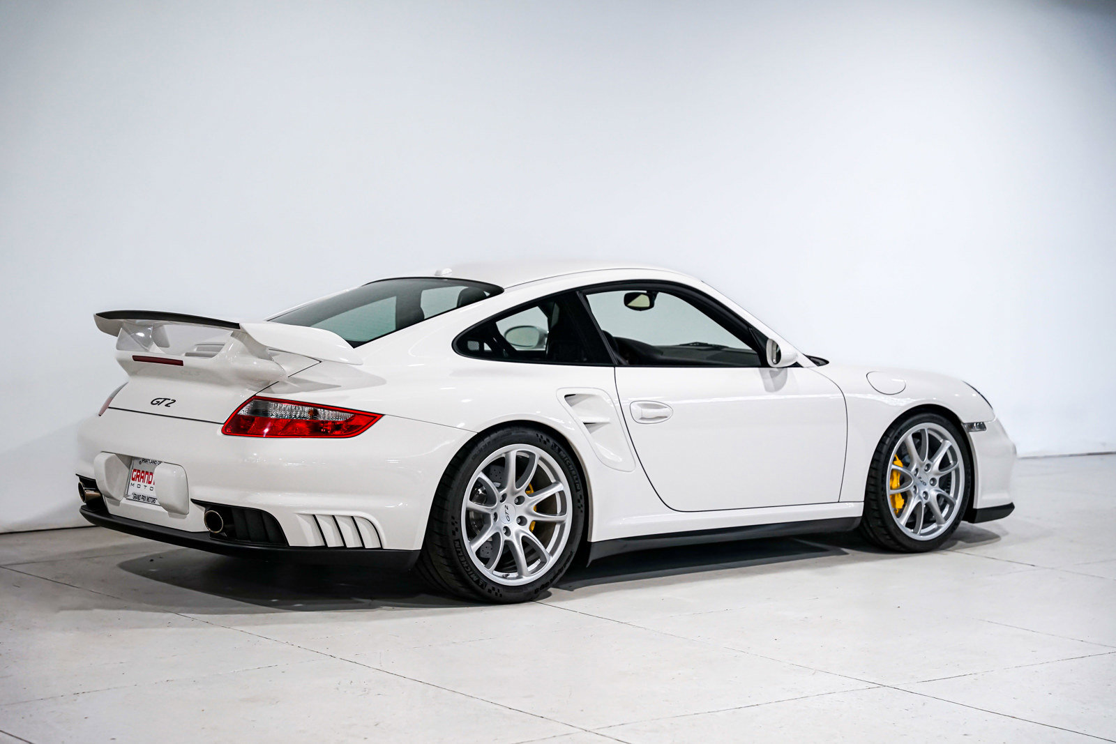 Used 2009 Porsche 911 GT2 image 3