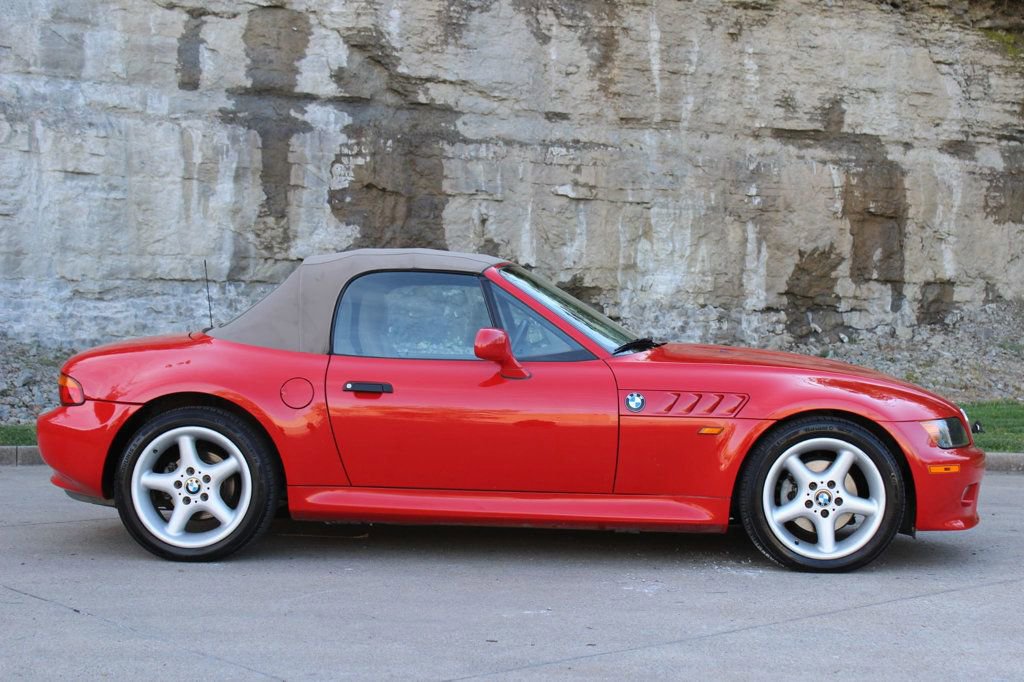 Used 1998 BMW Z3 2.8 RWD image 8