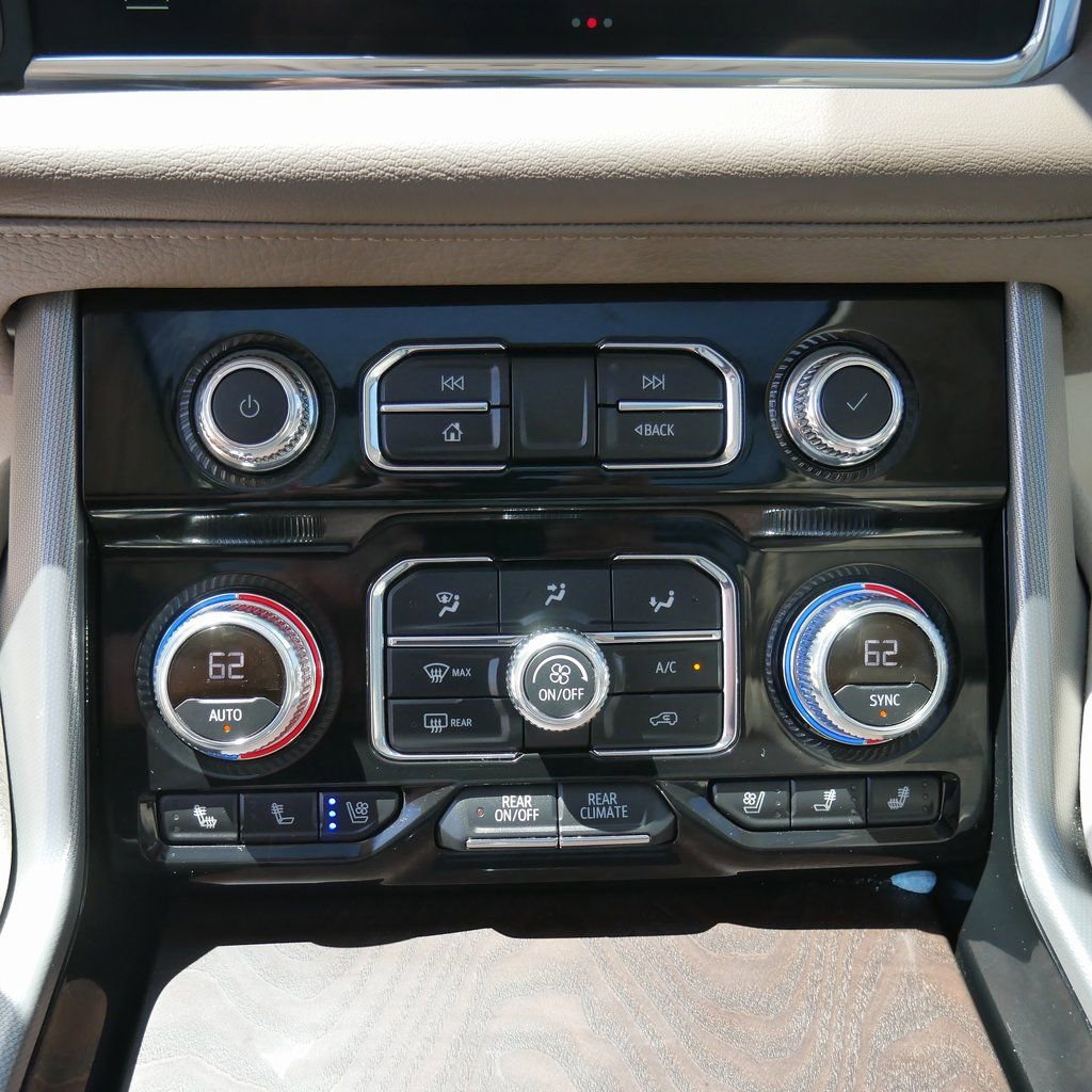 Used 2023 GMC Yukon XL Denali image 69