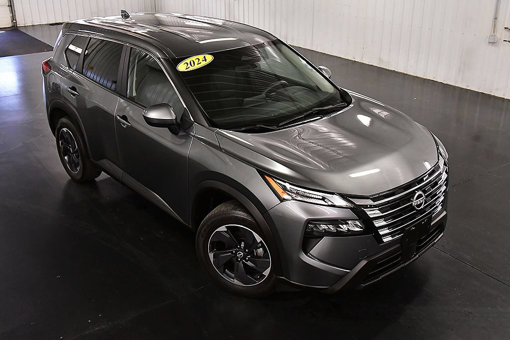 Used 2024 Nissan Rogue SV AWD/4WD image 12