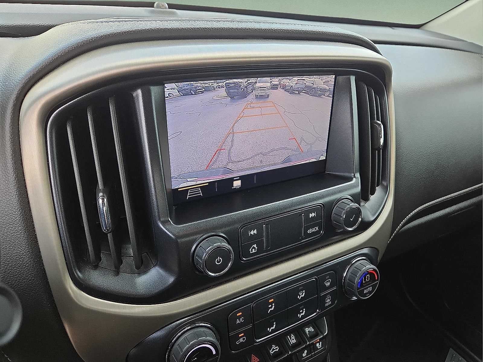 Used 2022 GMC Canyon Denali w/ Denali Black Edition Package AWD/4WD image 8