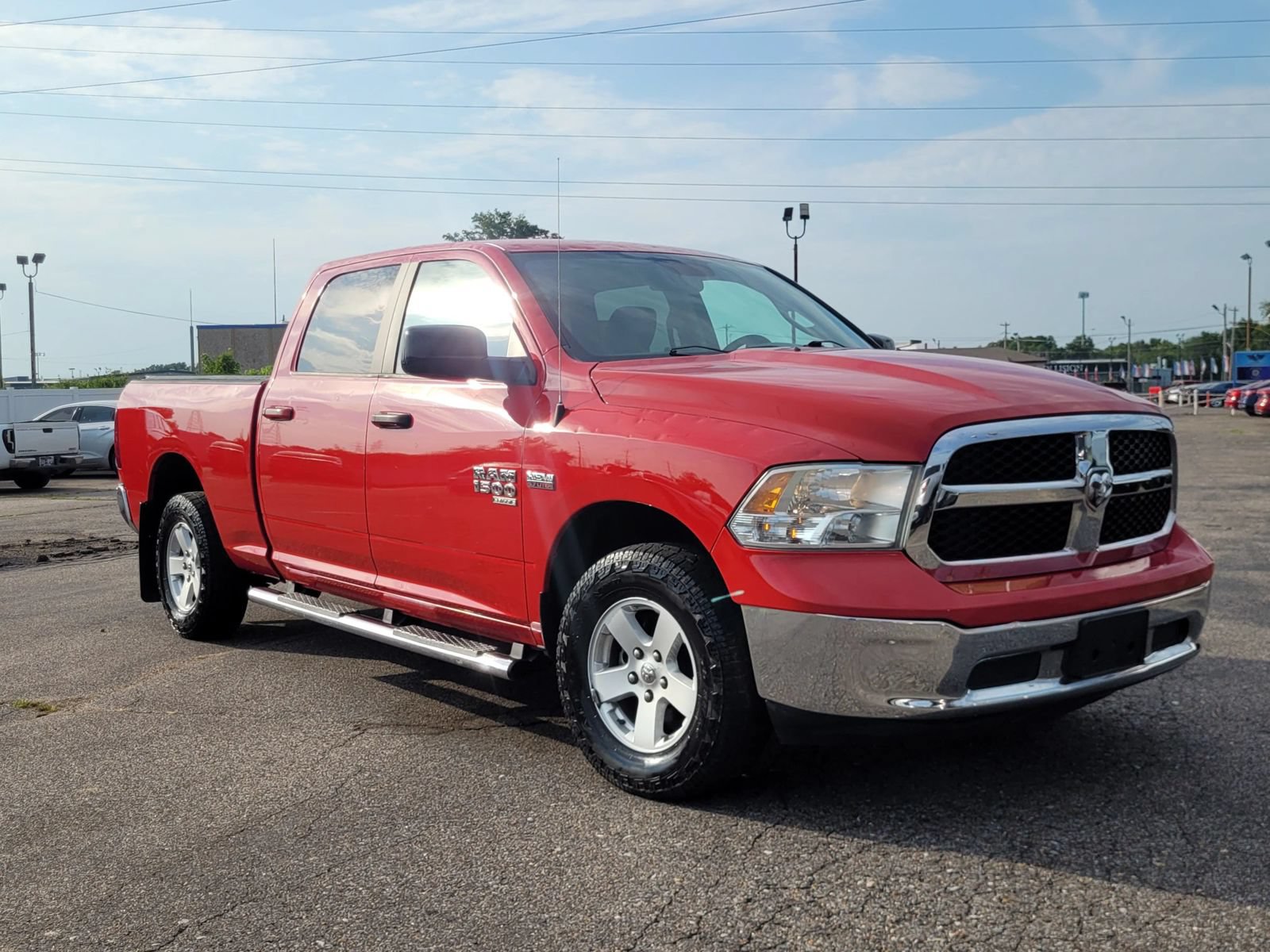 Used 2019 RAM 1500 Classic SLT AWD/4WD image 7