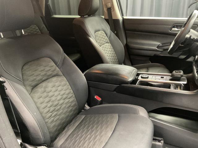 Used 2022 Nissan Pathfinder S AWD/4WD image 15