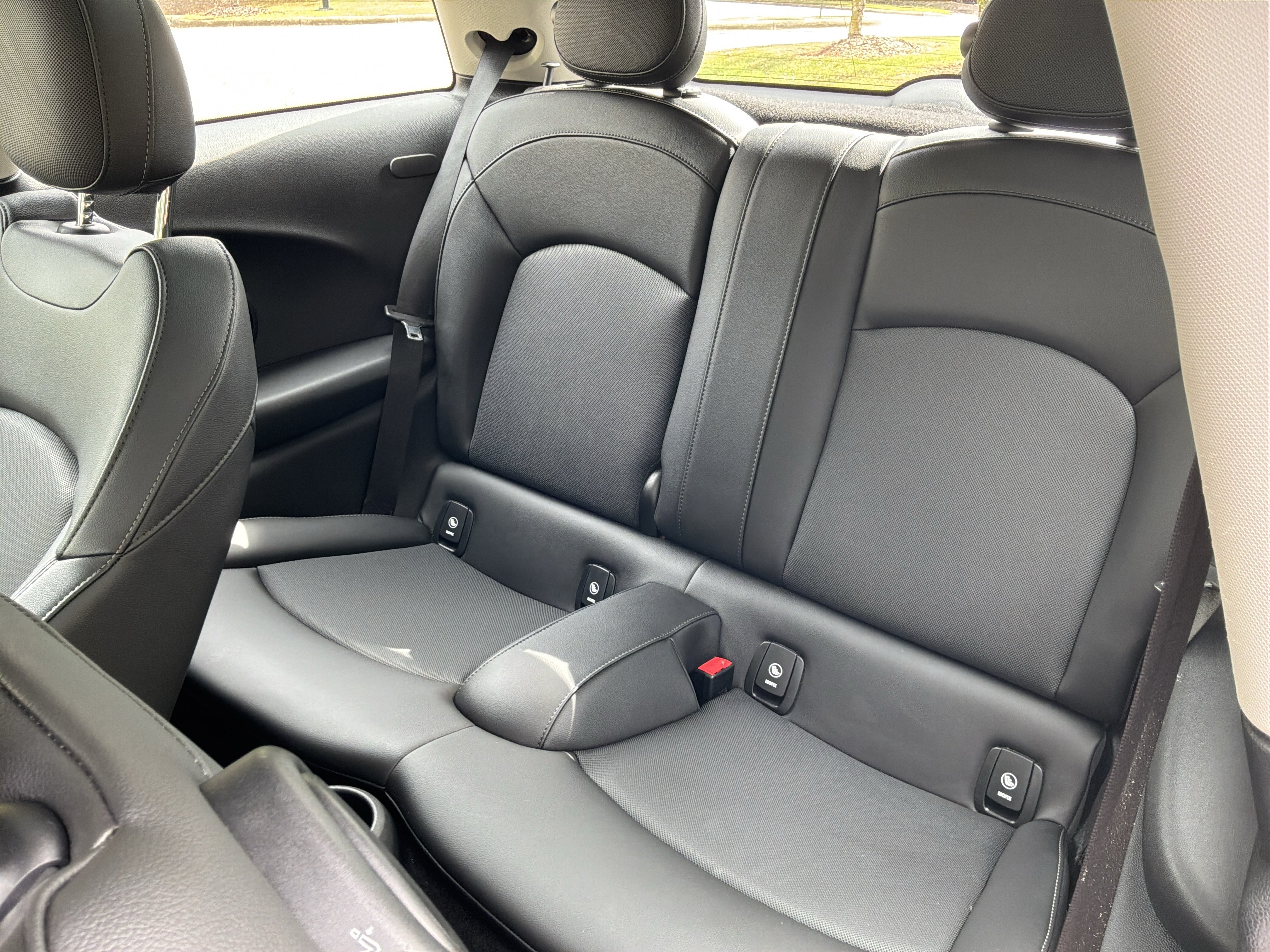 Used 2022 MINI Cooper S w/ Premium Package FWD image 31